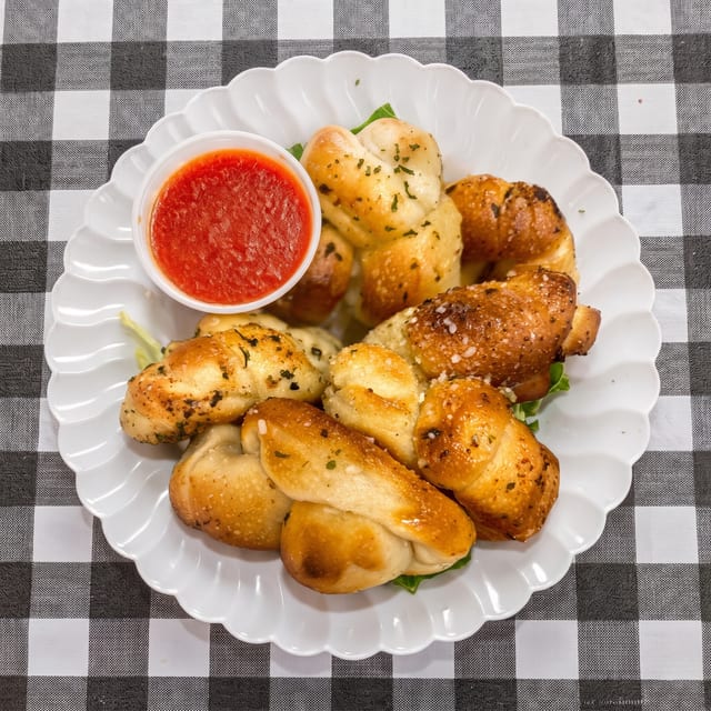 Garlic Knots.