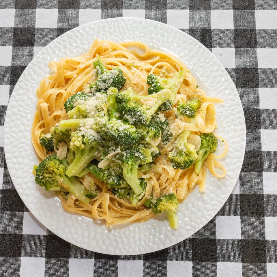Pasta With Broccoli, Garlic & Oil.